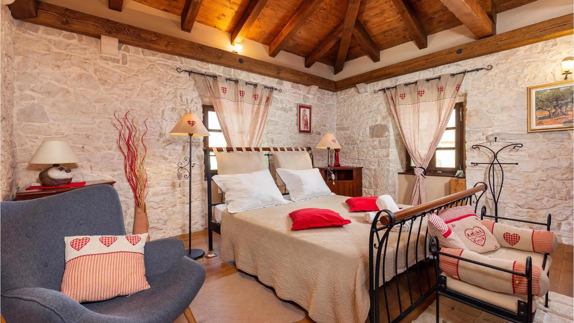 Feriehus Amazing Home In Krnica With Wifi