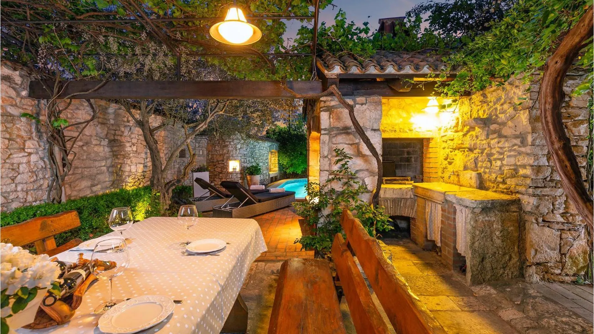 Amazing Home In Krnica With Wifi
